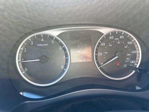 Certified 2024 Nissan Kicks S image 17