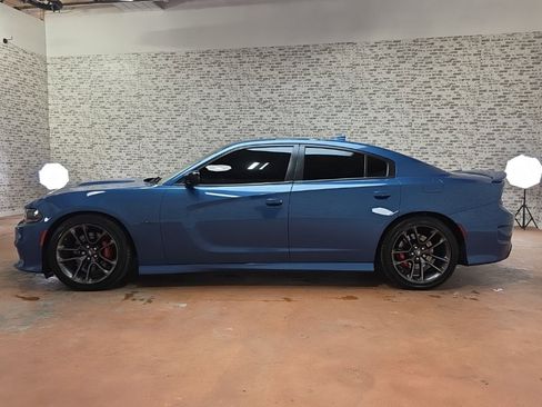 Used 2023 Dodge Charger R/T w/ Plus Group image 4