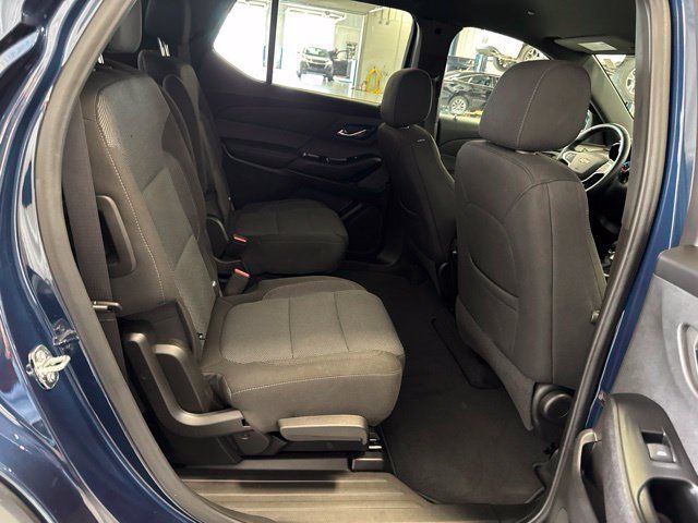 Used 2023 Chevrolet Traverse LT AWD/4WD image 16