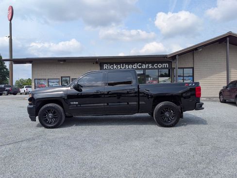 Used 2018 Chevrolet Silverado 1500 LT w/ Texas Edition AWD/4WD image 7