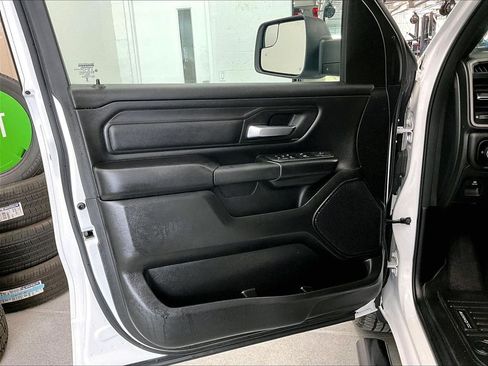 Used 2025 RAM 1500 Tradesman w/ Night Edition AWD/4WD image 9