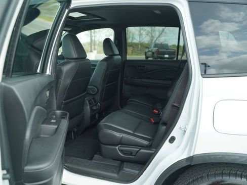 Used 2022 Honda Passport EX-L image 16