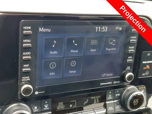 Used 2022 Toyota Highlander XLE AWD/4WD image 26