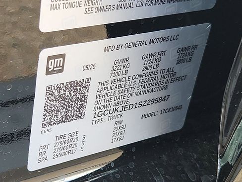 Certified 2025 Chevrolet Silverado 1500 High Country w/ Midnight Edition image 40