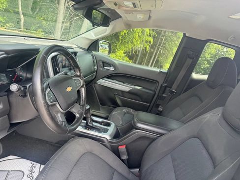 Used 2018 Chevrolet Colorado LT w/ LT Convenience Package RWD image 15