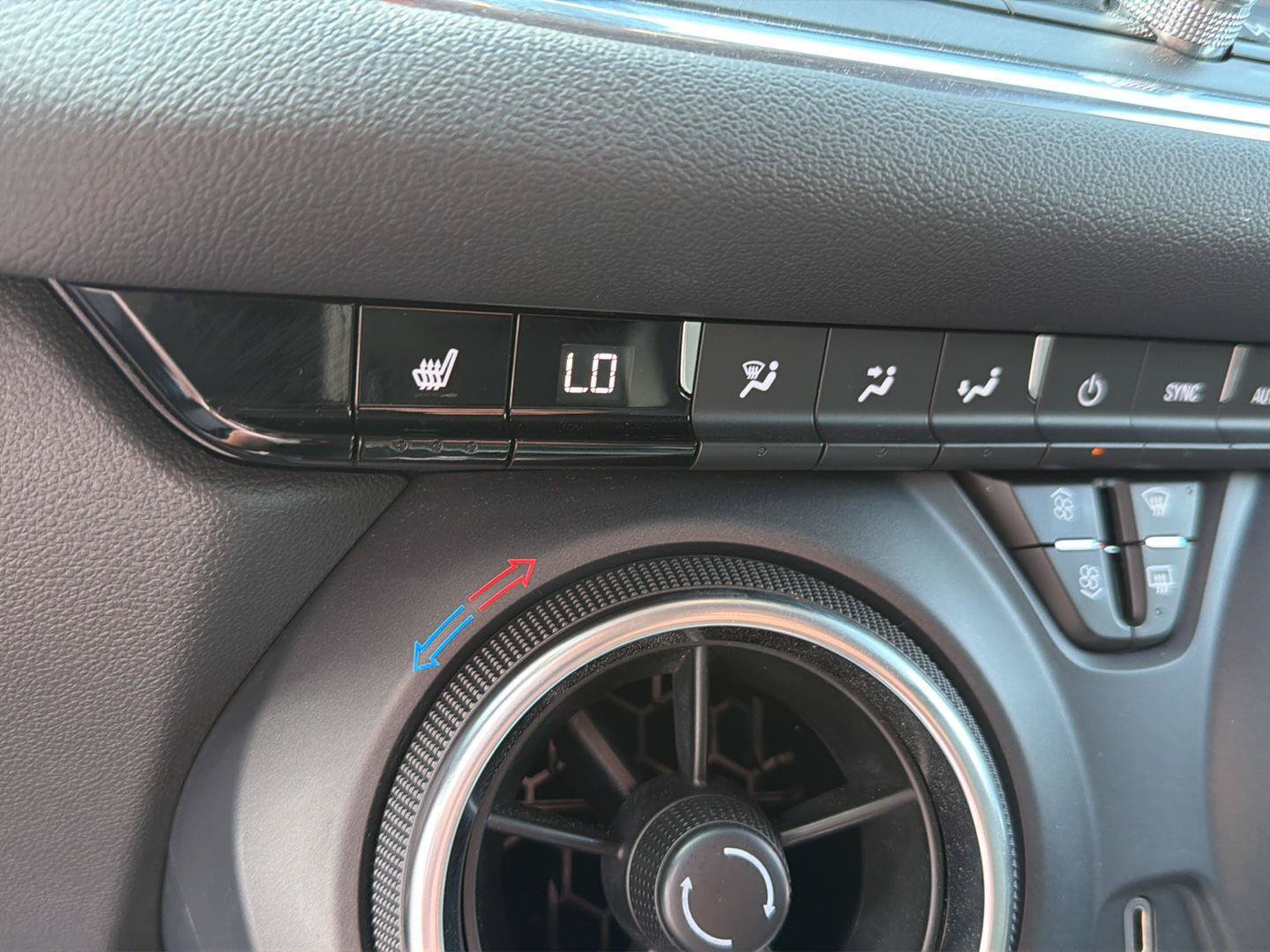 Certified 2023 Chevrolet Blazer LT FWD image 27