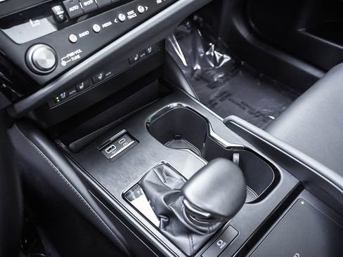 Certified 2025 Lexus ES 350 w/ Premium Package FWD image 17