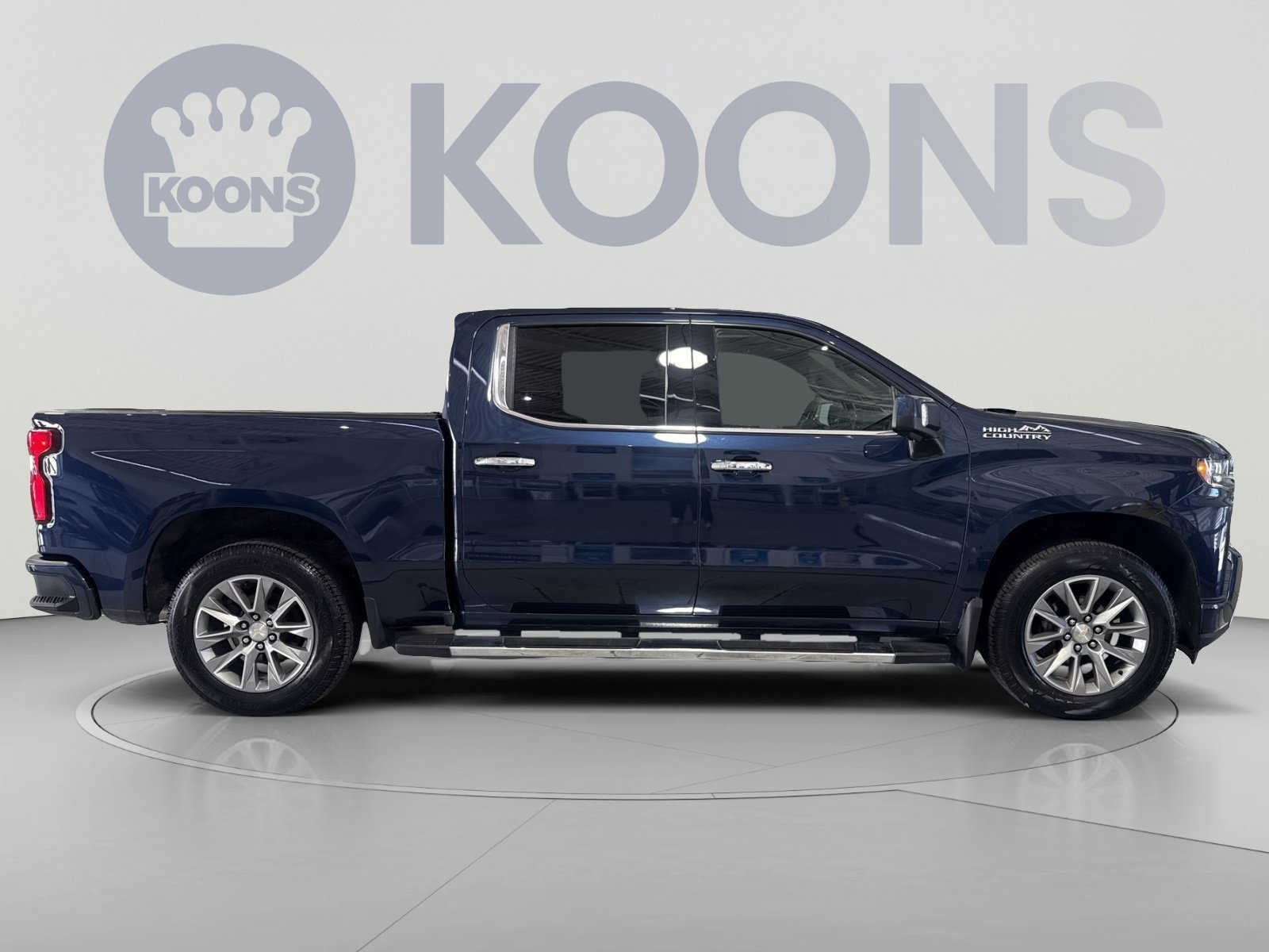 Used 2020 Chevrolet Silverado 1500 High Country w/ Technology Package AWD/4WD image 12