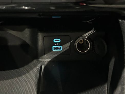 Used 2022 Ford Escape SE w/ Cold Weather Package FWD image 76
