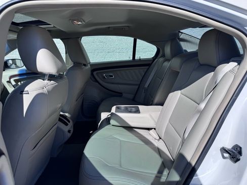 Used 2010 Ford Taurus Limited image 24