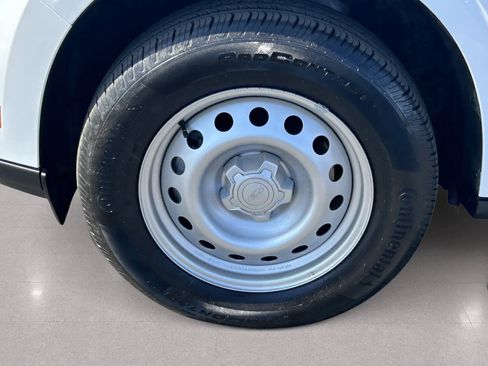 Used 2025 Ford Maverick XL w/ Equipment Group 102A AWD/4WD image 11