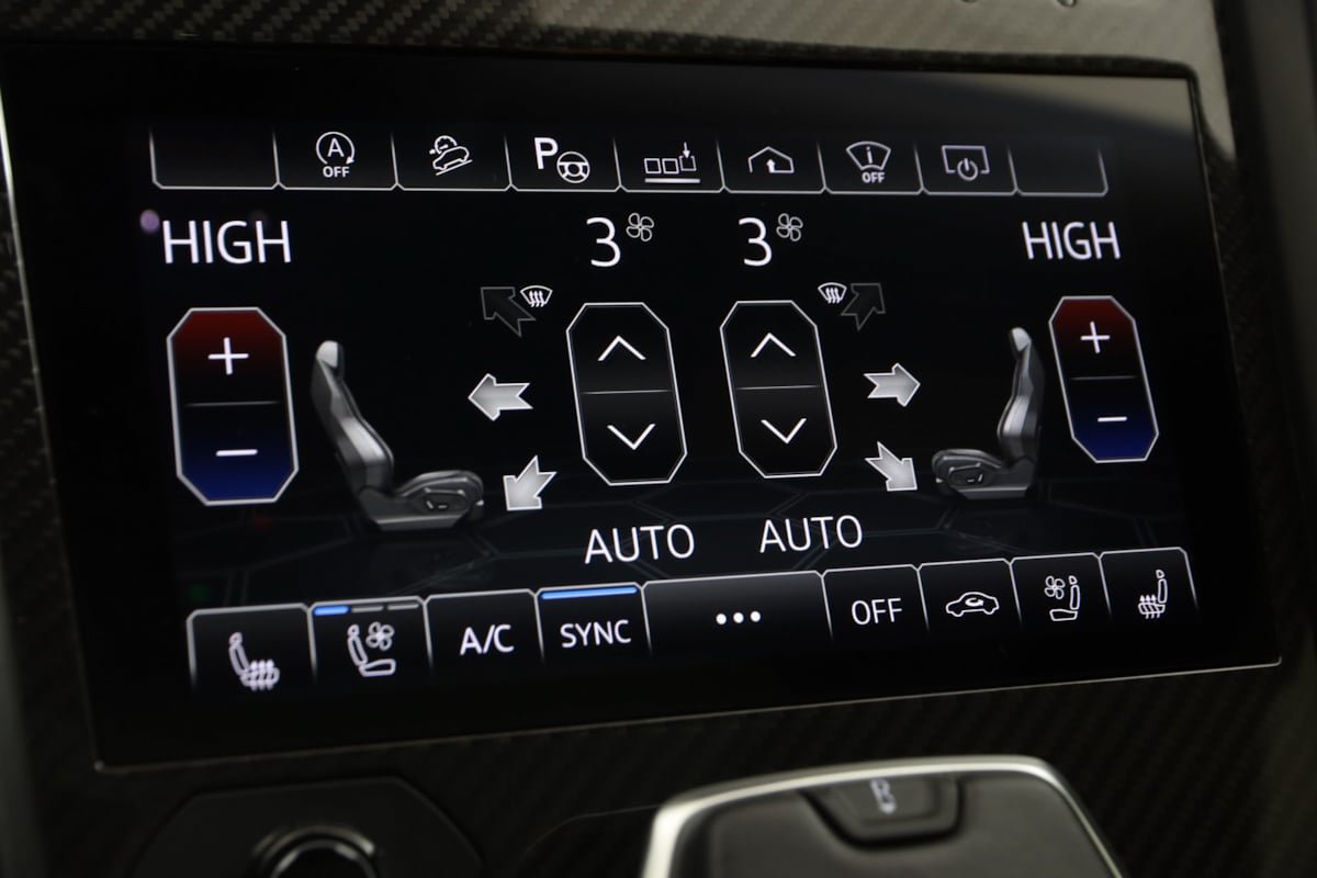 Used 2021 Lamborghini Urus AWD/4WD image 50