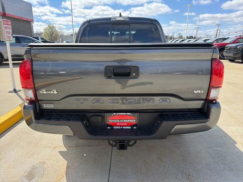 Used 2023 Toyota Tacoma SR AWD/4WD image 4