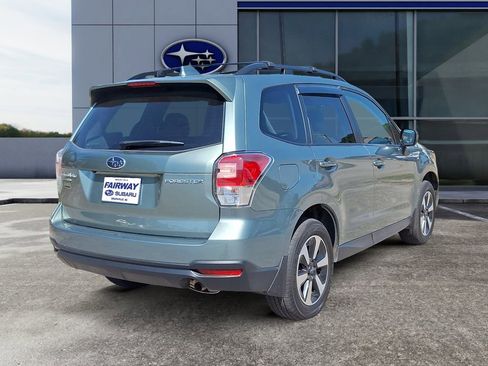 Used 2018 Subaru Forester 2.5i Premium AWD/4WD image 6
