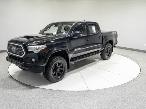 Used 2019 Toyota Tacoma SR AWD/4WD image 33