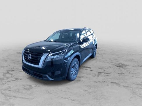 Used 2025 Nissan Pathfinder SV image 6