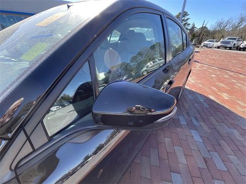 Used 2025 Subaru Legacy Limited image 7
