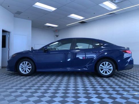 Used 2025 Toyota Camry LE image 13