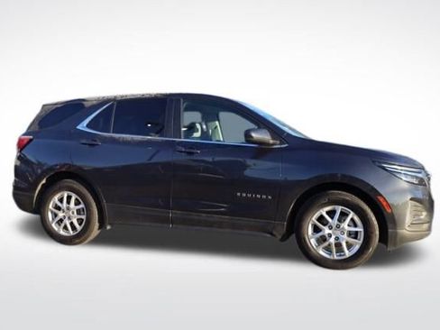 Certified 2022 Chevrolet Equinox LT w/ Driver Convenience Package image 14