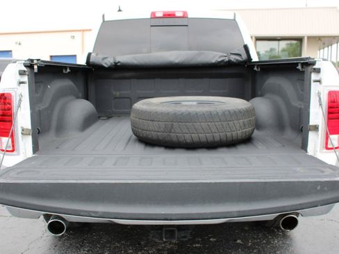 Used 2017 RAM 1500 Laramie w/ Convenience Group AWD/4WD image 11