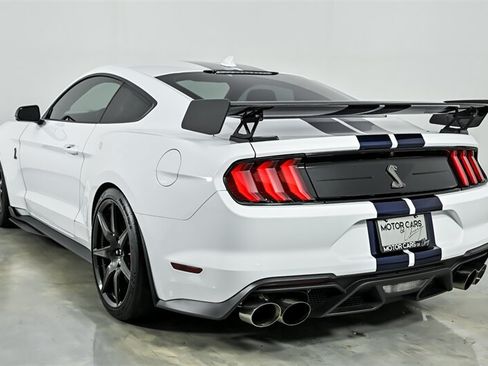 Used 2020 Ford Mustang Shelby GT500 w/ Carbon Fiber Track Pack RWD image 7