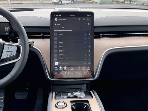 New 2025 Volvo EX90 Plus w/ Protection Package Premier image 9