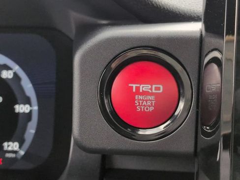 Certified 2026 Toyota 4Runner TRD Off-Road Premium AWD/4WD image 28