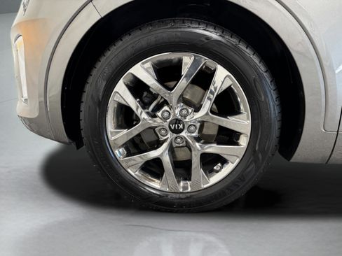 Used 2019 Kia Sorento SX image 51