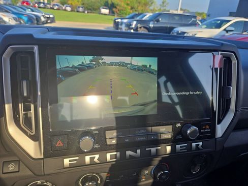 New 2025 Nissan Frontier SV AWD/4WD image 22