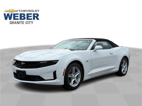 Certified 2023 Chevrolet Camaro LT RWD image 1
