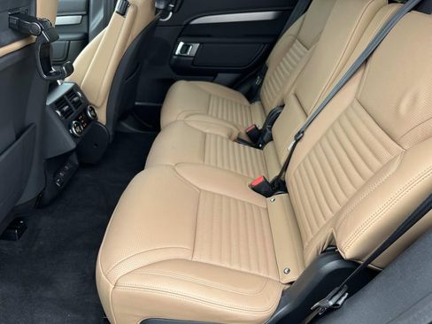 New 2026 Land Rover Discovery Limited Edition AWD/4WD image 10