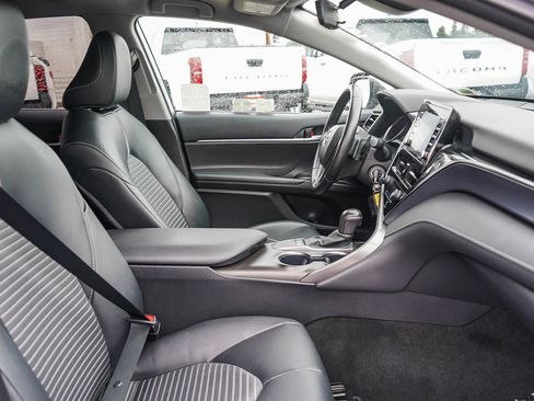 Certified 2023 Toyota Camry SE image 17