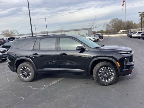 New 2026 Chevrolet Traverse Z71 w/ Enhanced Driving Package image 5