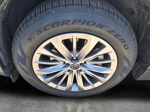 Used 2025 MAZDA CX-90 3.3 Turbo w/ Preferred Package AWD/4WD image 16