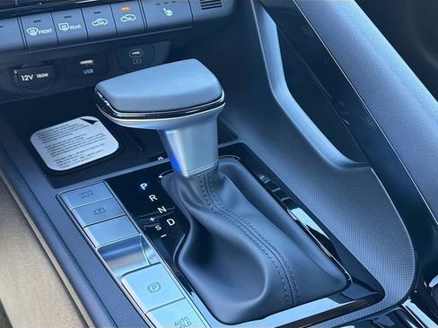 New 2026 Hyundai Elantra Limited FWD image 17