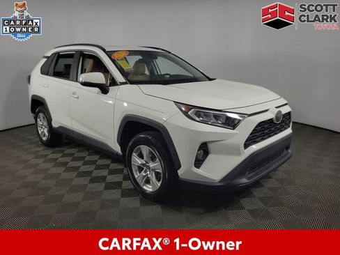 Used 2019 Toyota RAV4 XLE w/ Convenience Package FWD image 1