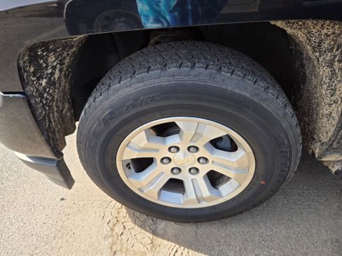 Used 2018 Chevrolet Silverado 1500 LT w/ All Star Edition image 2