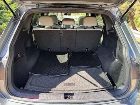 Used 2021 Volkswagen Tiguan SE image 7