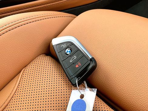 Used 2023 BMW X4 xDrive30i w/ M Sport Package AWD/4WD image 14