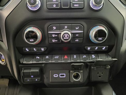 Certified 2021 GMC Sierra 1500 SLT image 7