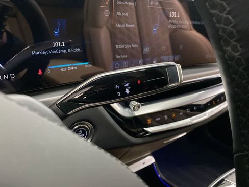 Certified 2024 Cadillac Lyriq Luxury w/ Nappa Leather Package image 26