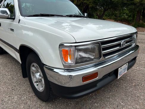 Used 1998 Toyota T100 SR5 RWD image 12