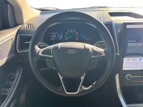 Used 2024 Ford Edge SEL image 12