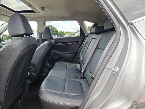 Certified 2024 Kia Seltos EX AWD/4WD image 12
