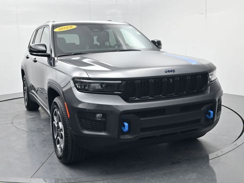 Used 2022 Jeep Grand Cherokee Trailhawk image 2