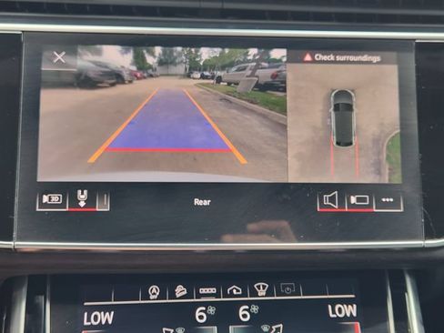 Used 2021 Audi Q8 Prestige AWD/4WD image 18