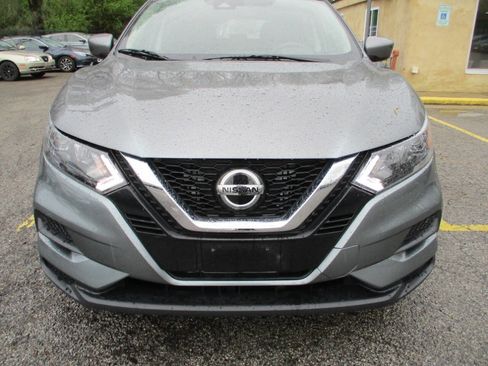 Used 2020 Nissan Rogue Sport S image 22