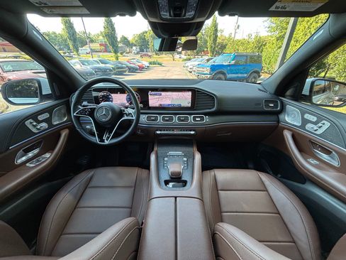 Used 2024 Mercedes-Benz GLE 350 4MATIC image 30