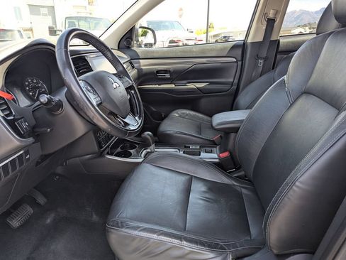 Used 2019 Mitsubishi Outlander SEL FWD image 24