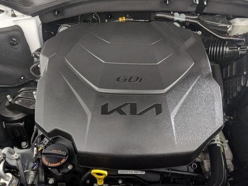 Used 2024 Kia Telluride SX Prestige w/ Towing Package AWD/4WD image 10